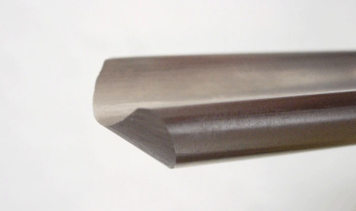 Long And Strong Round Section Spindle Gouge By Ashley Iles - 1/2 - Image 2